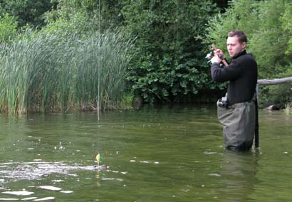 Hecht im Drill Hecht im Drill auf Jerkbait Kunstköder von Cormoran